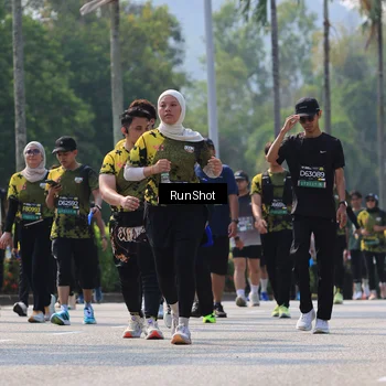 Runner Photo 7053863