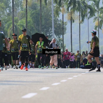 Runner Photo 7053869
