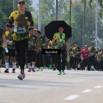 Runner Photo 7053870