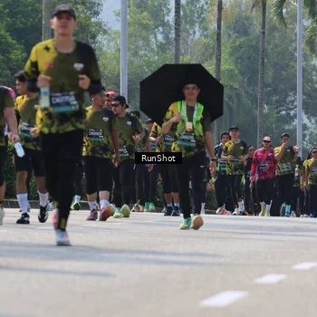 Runner Photo 7053871