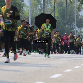 Runner Photo 7053874