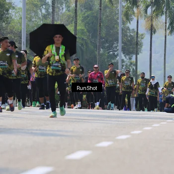 Runner Photo 7053880
