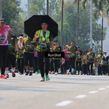 Runner Photo 7053895