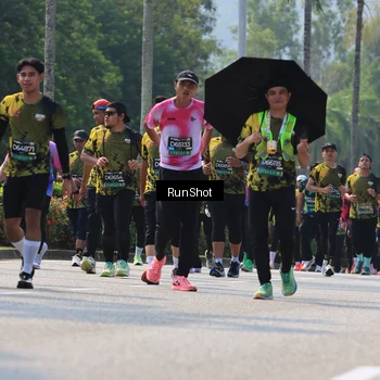Runner Photo 7053901