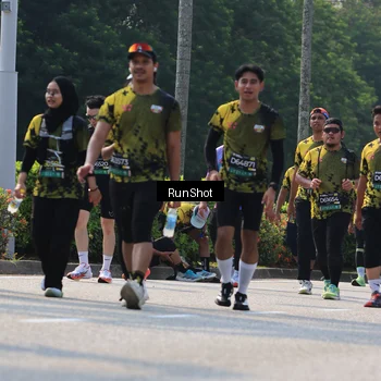 Runner Photo 7053903