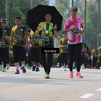Runner Photo 7053922