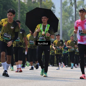 Runner Photo 7053924