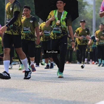 Runner Photo 7053944