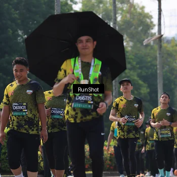 Runner Photo 7053947