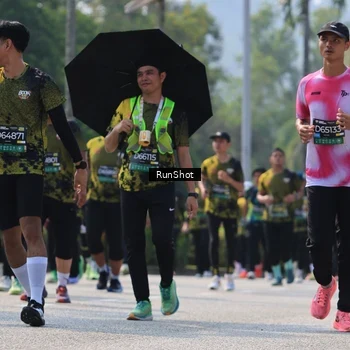 Runner Photo 7053953