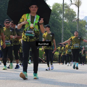 Runner Photo 7053957