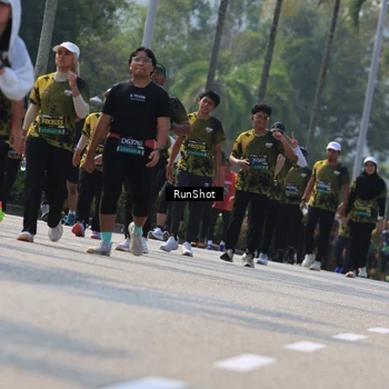 Runner Photo 7053963