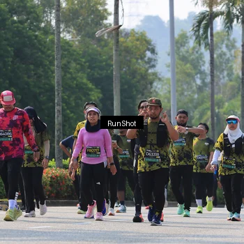 Runner Photo 7053976