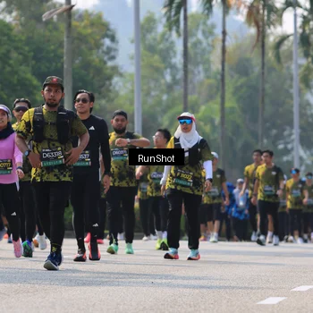 Runner Photo 7053985