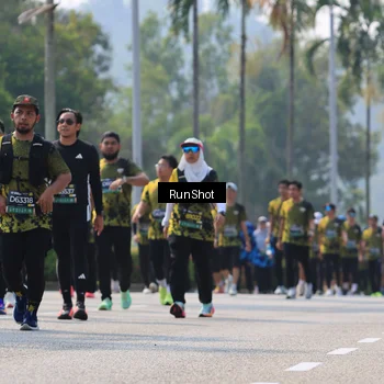 Runner Photo 7053990