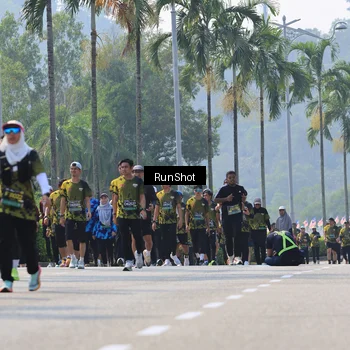 Runner Photo 7053995