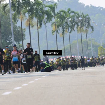 Runner Photo 7054000