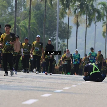 Runner Photo 7054006
