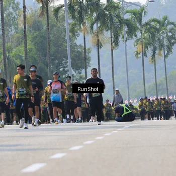 Runner Photo 7054014