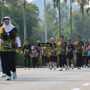 Runner Photo 7054022