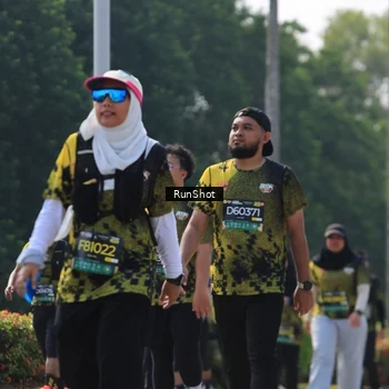 Runner Photo 7054028