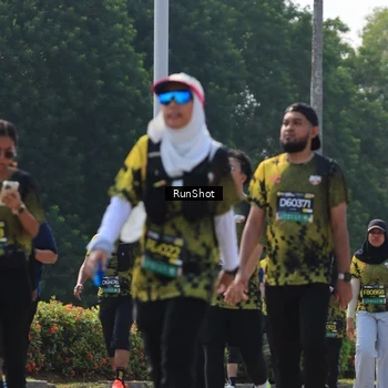 Runner Photo 7054052