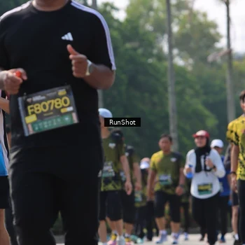 Runner Photo 7054063
