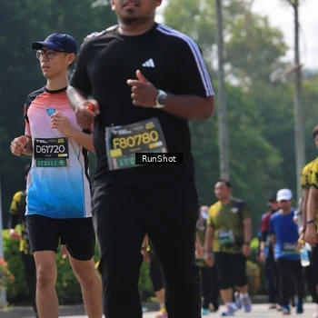 Runner Photo 7054066