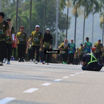 Runner Photo 7054069