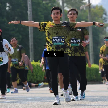 Runner Photo 7054083