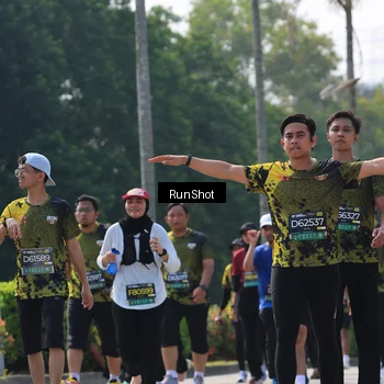 Runner Photo 7054085