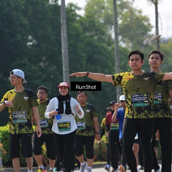 Runner Photo 7054087