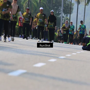 Runner Photo 7054088