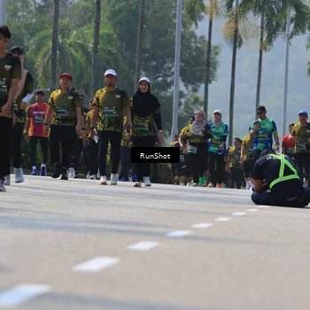 Runner Photo 7054089