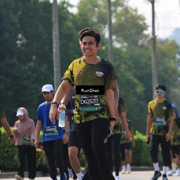 Runner Photo 7054091
