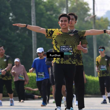 Runner Photo 7054092