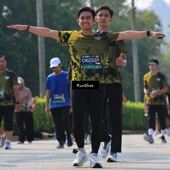 Runner Photo 7054096