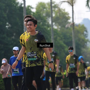 Runner Photo 7054103
