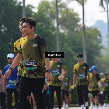 Runner Photo 7054106