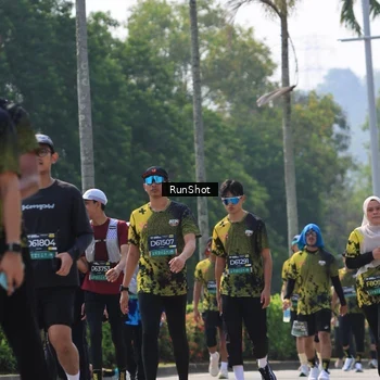Runner Photo 7054110
