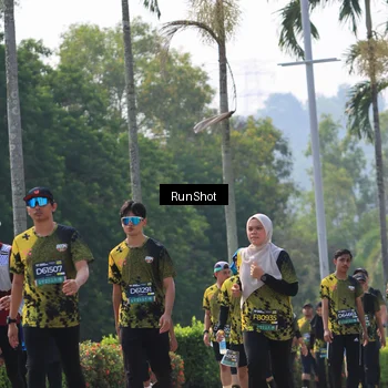 Runner Photo 7054114