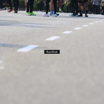 Runner Photo 7054130
