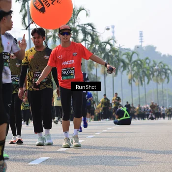 Runner Photo 7054141