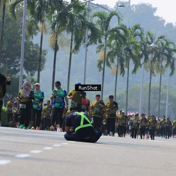 Runner Photo 7054154