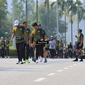 Runner Photo 7054161