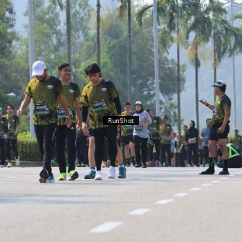 Runner Photo 7054162