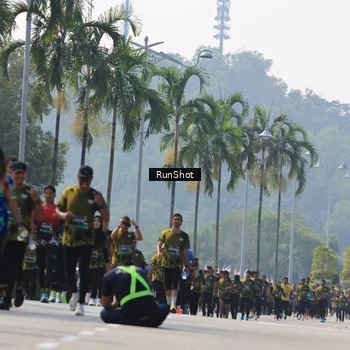 Runner Photo 7054165