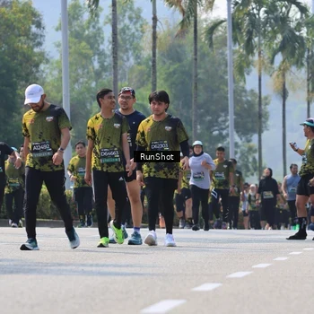 Runner Photo 7054167