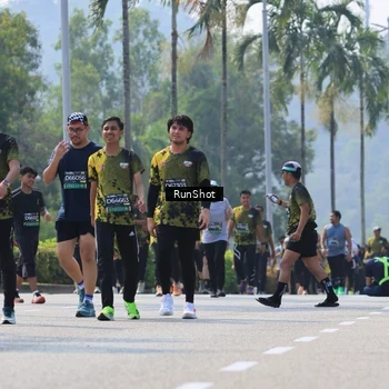 Runner Photo 7054177
