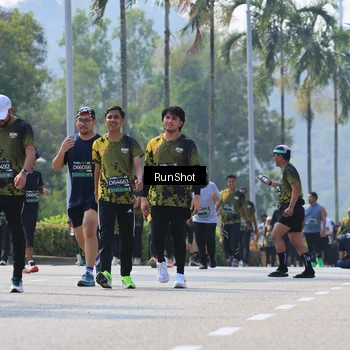 Runner Photo 7054179